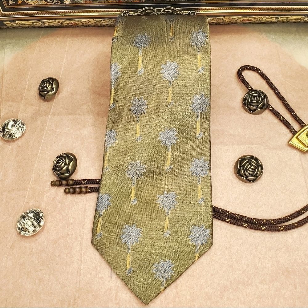Tropical By Tango palm tree neck tie